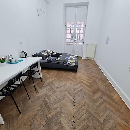 Fantastic - Ns51 Room A Варшава Екстериор снимка