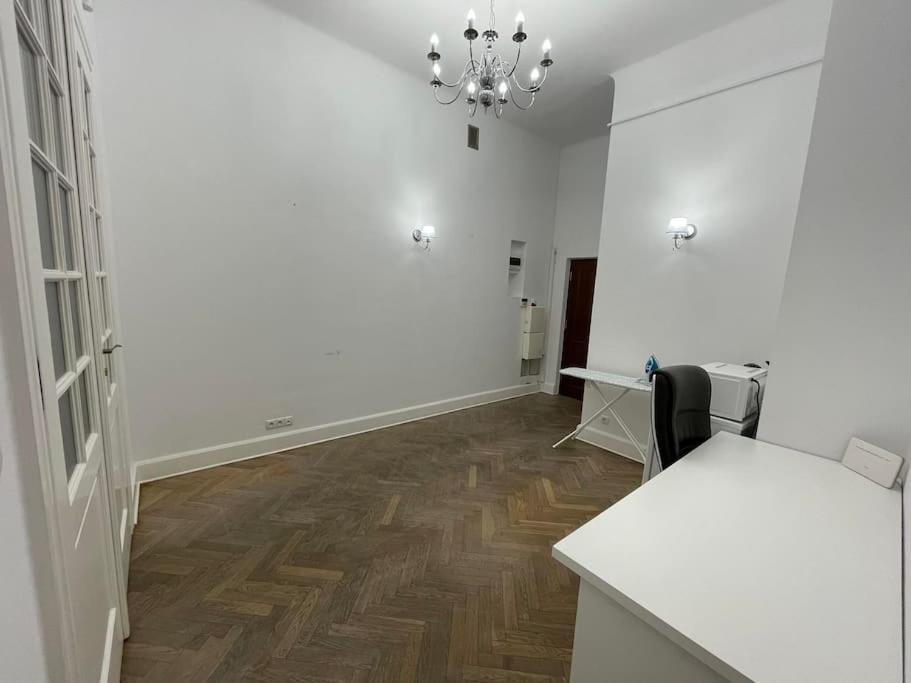 Fantastic - Ns51 Room A Варшава Екстериор снимка